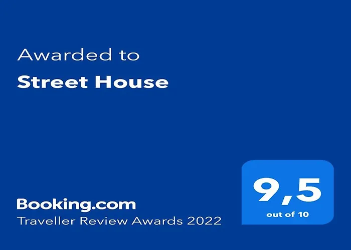 Street House